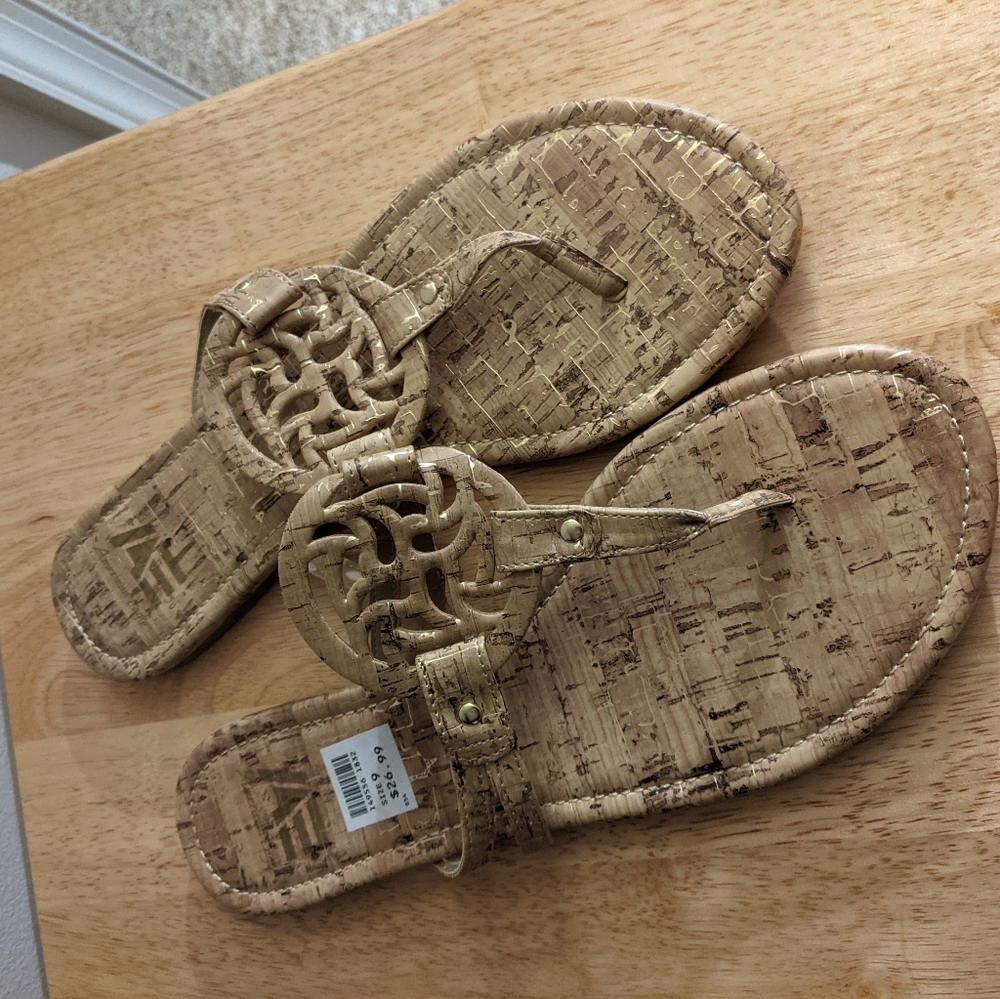 American Eagle Sandals NWT